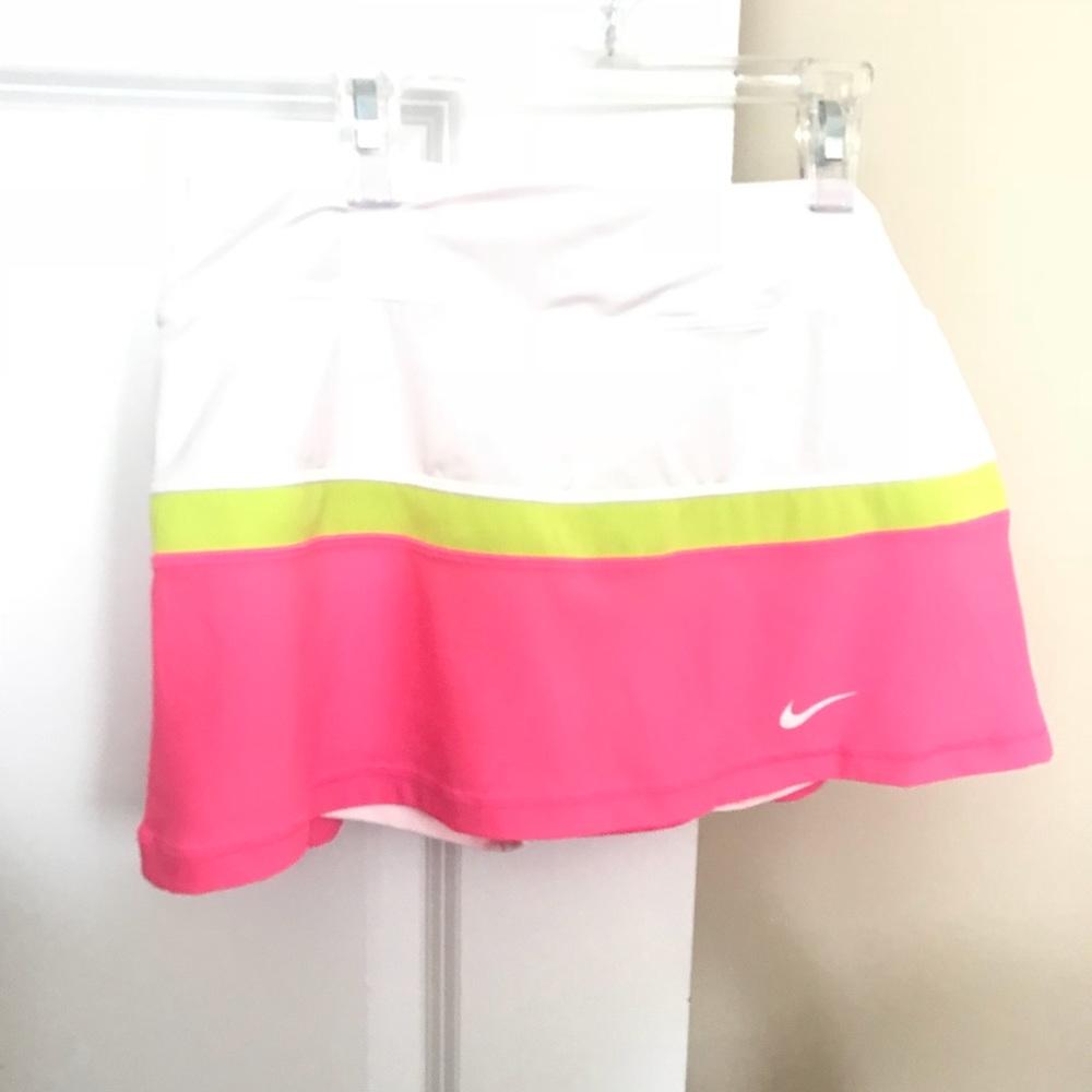 *NIKE TENNIS SKIRT